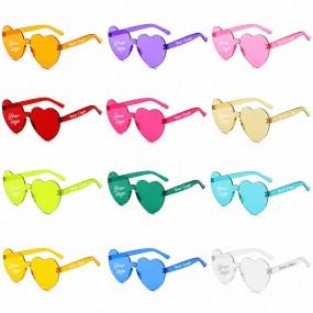 Transparente Herz-Sonnenbrille mit Logo
